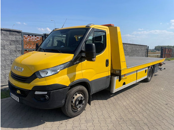 Maşină de tractare IVECO Daily