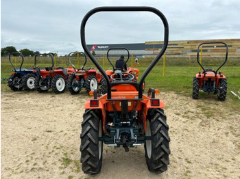 Tractor mic Kubota B1-15: Foto 5