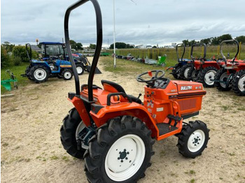 Tractor mic Kubota B1-15: Foto 4