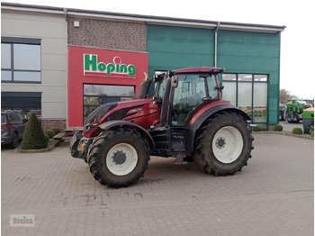 Tractor agricol VALTRA T154