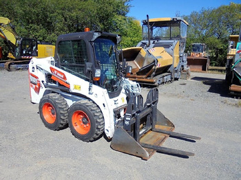 Încărcător frontal pe pneuri BOBCAT S450