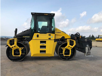 Cilindru compactor pentru asfalt BOMAG