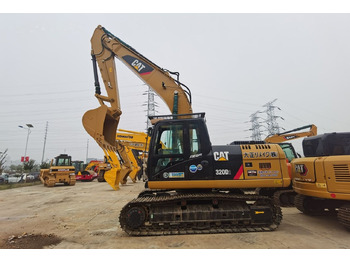 Excavator pe şenile CATERPILLAR 320D2