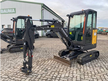 Mini excavator VOLVO EC20E