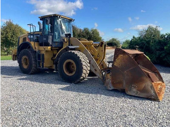 Încărcător frontal pe pneuri CATERPILLAR 950M