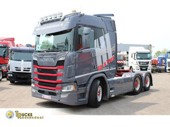 Cap tractor SCANIA R 520