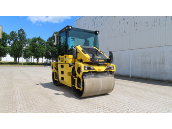 Cilindru compactor pentru asfalt Bomag BW 154 AP 5: Foto 4