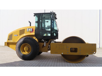 Compactor CATERPILLAR