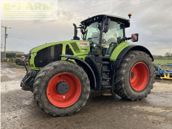 Tractor agricol CLAAS Axion 920