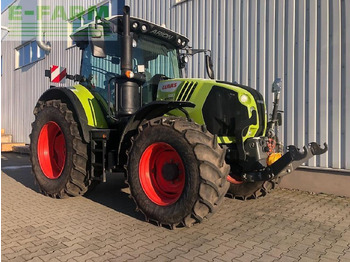 Tractor agricol CLAAS Arion 550