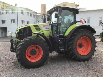 Tractor agricol CLAAS Axion 810