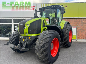 Tractor agricol CLAAS Axion 920