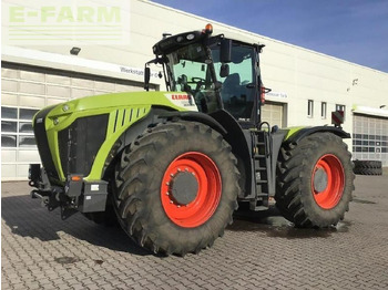 Tractor agricol CLAAS Xerion 5000