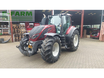 Tractor agricol VALTRA T174