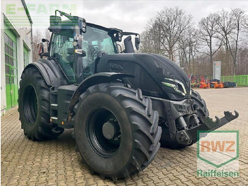 Tractor agricol VALTRA