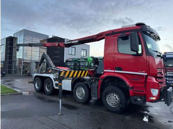 Camion cu macara MERCEDES-BENZ Arocs 4145