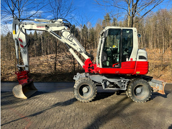 Excavator pe roţi TAKEUCHI