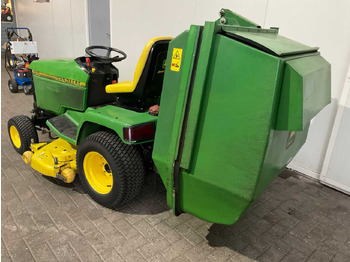 Maşină de tuns iarba John Deere 415: Foto 2