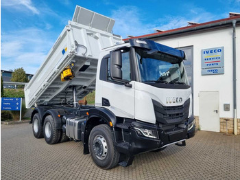 Camion basculantă IVECO