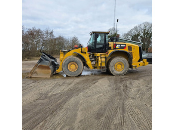 Încărcător frontal pe pneuri CATERPILLAR 980M