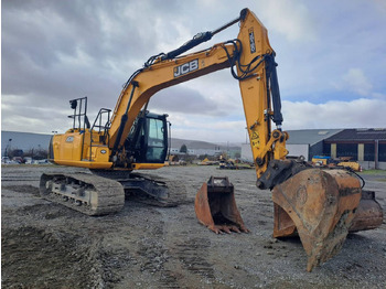 Excavator pe şenile JCB