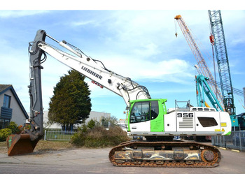 Excavator LIEBHERR