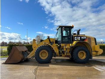 Încărcător frontal pe pneuri CATERPILLAR 962M