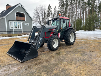 Tractor agricol VALTRA A83