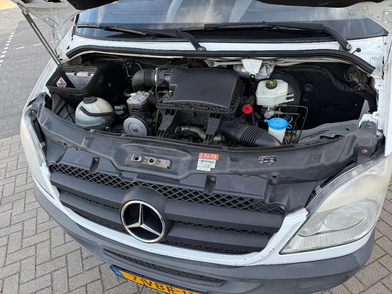 Cap tractor Mercedes-Benz Sprinter 519 be trekker 518 cdi V6 origineel 137.000 KM: Foto 11