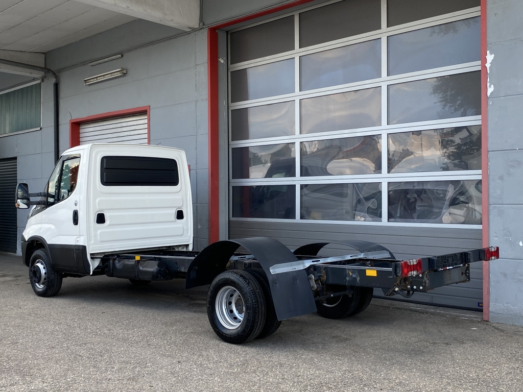 Autoutilitară, Camion şasiu Iveco Daily 70C18 MAX Hi-Matic Klimaaut. Chassie 4,9m: Foto 7