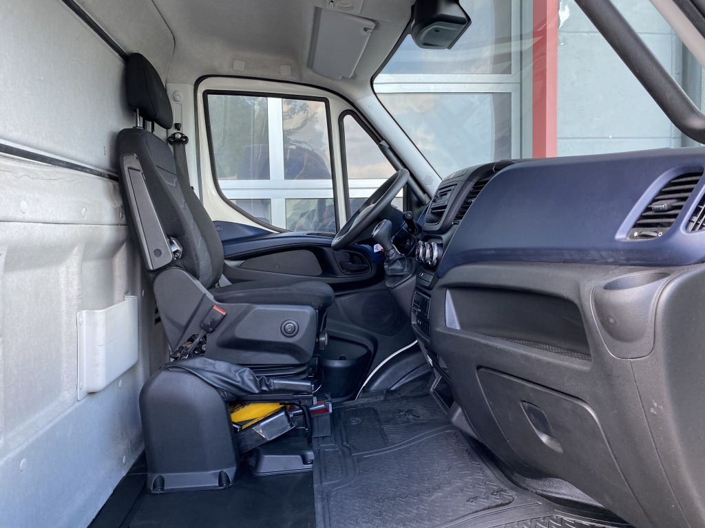 Autoutilitară, Camion şasiu Iveco Daily 70C18 MAX Hi-Matic Klimaaut. Chassie 4,9m: Foto 8