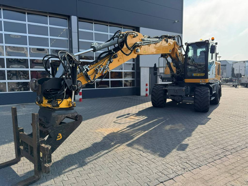 Excavator pe roţi Liebherr A 914 Litronic: Foto 12