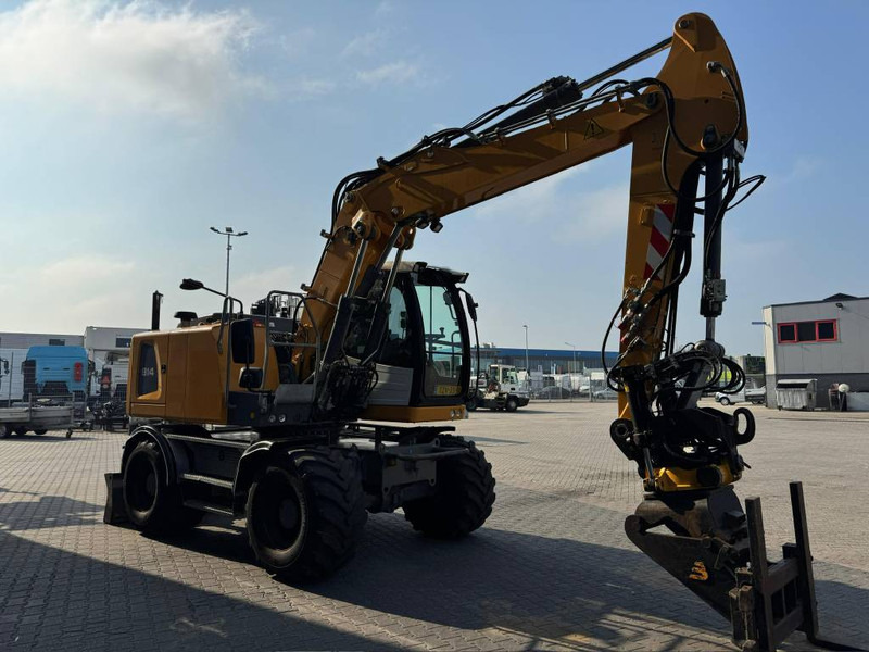 Excavator pe roţi Liebherr A 914 Litronic: Foto 9