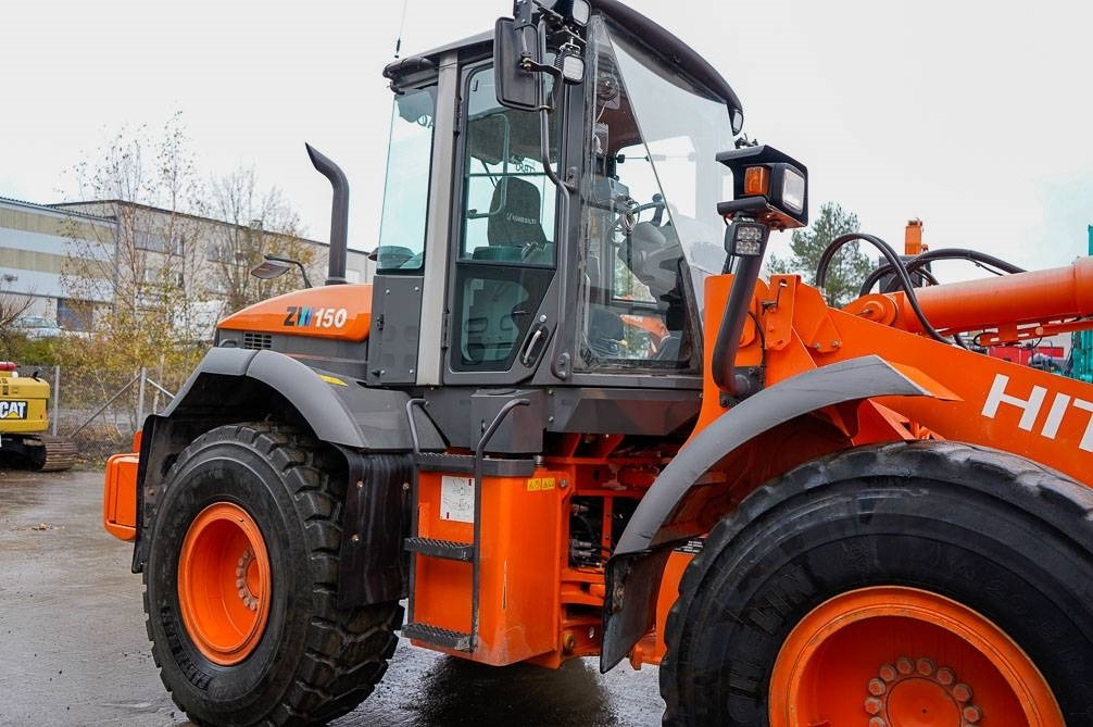 Încărcător frontal pe pneuri Hitachi ZW150 PITKÄT AISAT, VAAKA: Foto 6