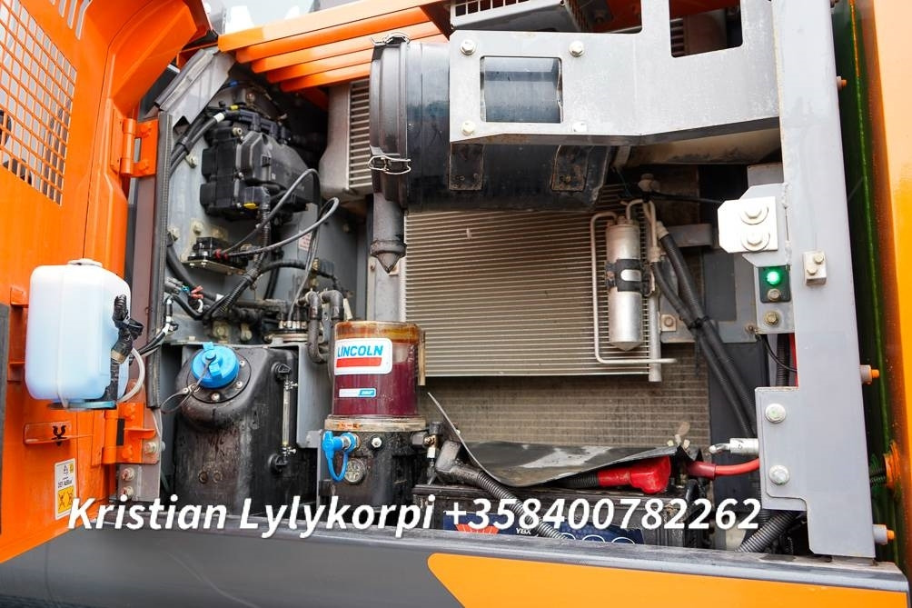 Excavator pe roţi Hitachi ZX140W-6 ENGCONILLA: Foto 22