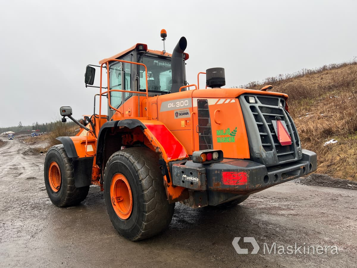 Încărcător frontal pe pneuri Hjullastare Doosan DL300-3: Foto 7