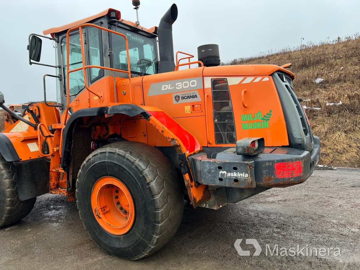 Încărcător frontal pe pneuri Hjullastare Doosan DL300-3: Foto 14