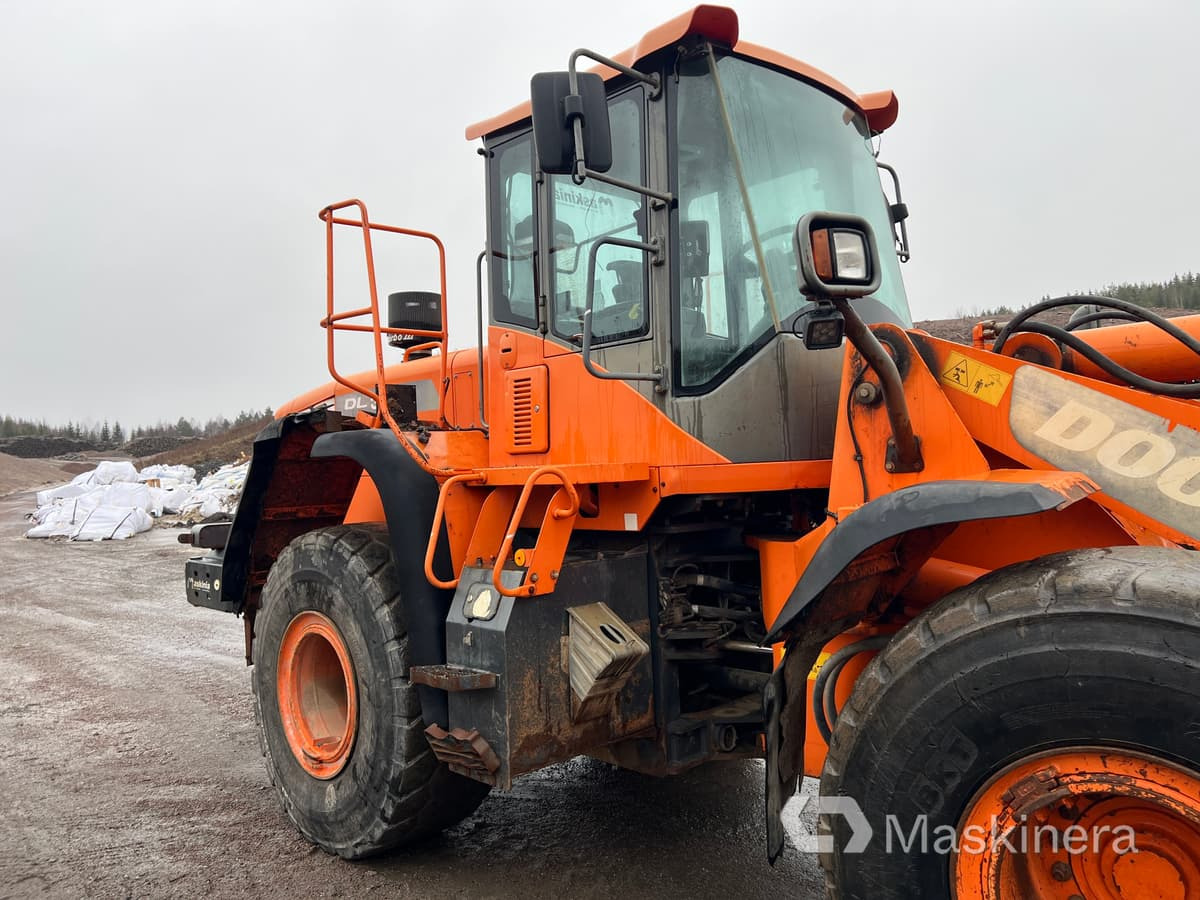 Încărcător frontal pe pneuri Hjullastare Doosan DL300-3: Foto 11