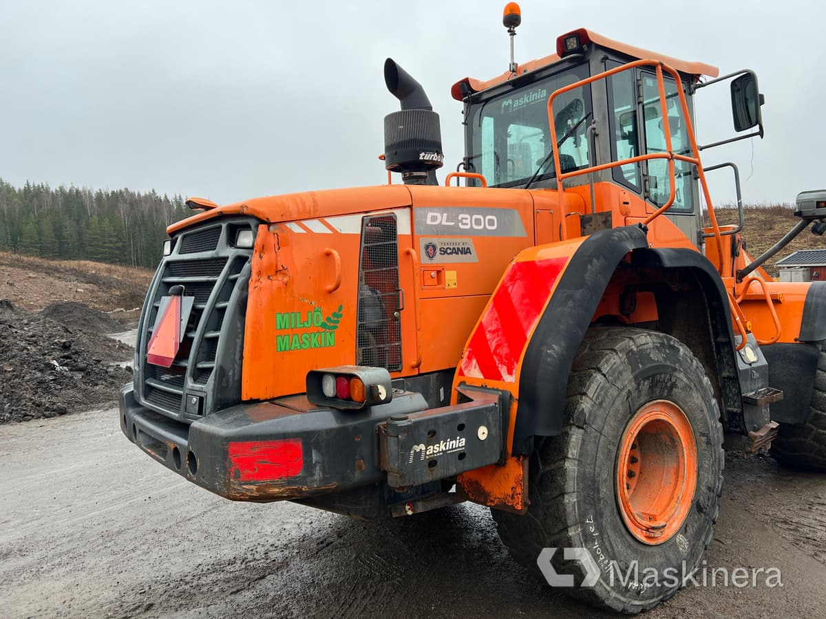 Încărcător frontal pe pneuri Hjullastare Doosan DL300-3: Foto 13