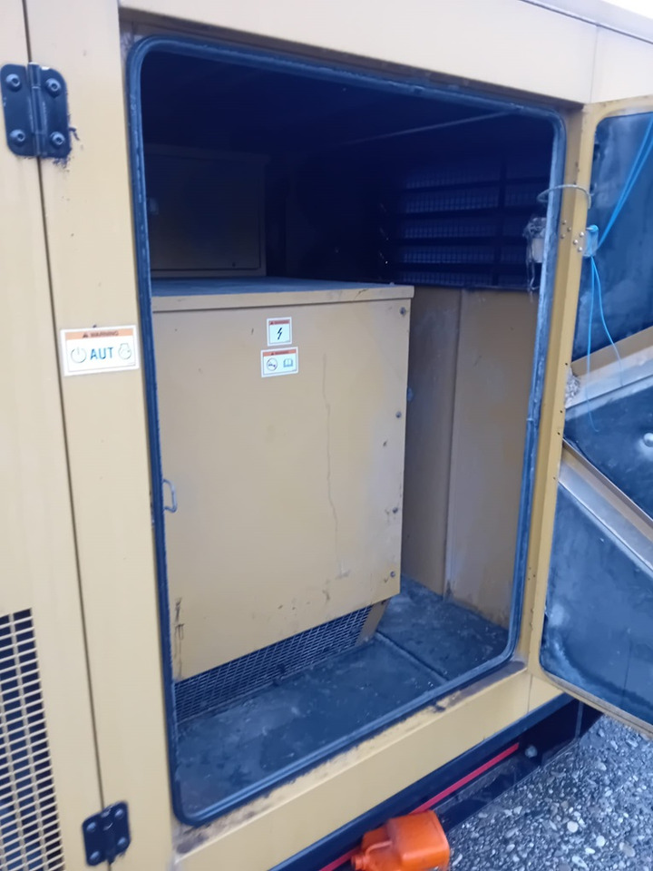 Generator electric Caterpillar 250 Kva: Foto 10