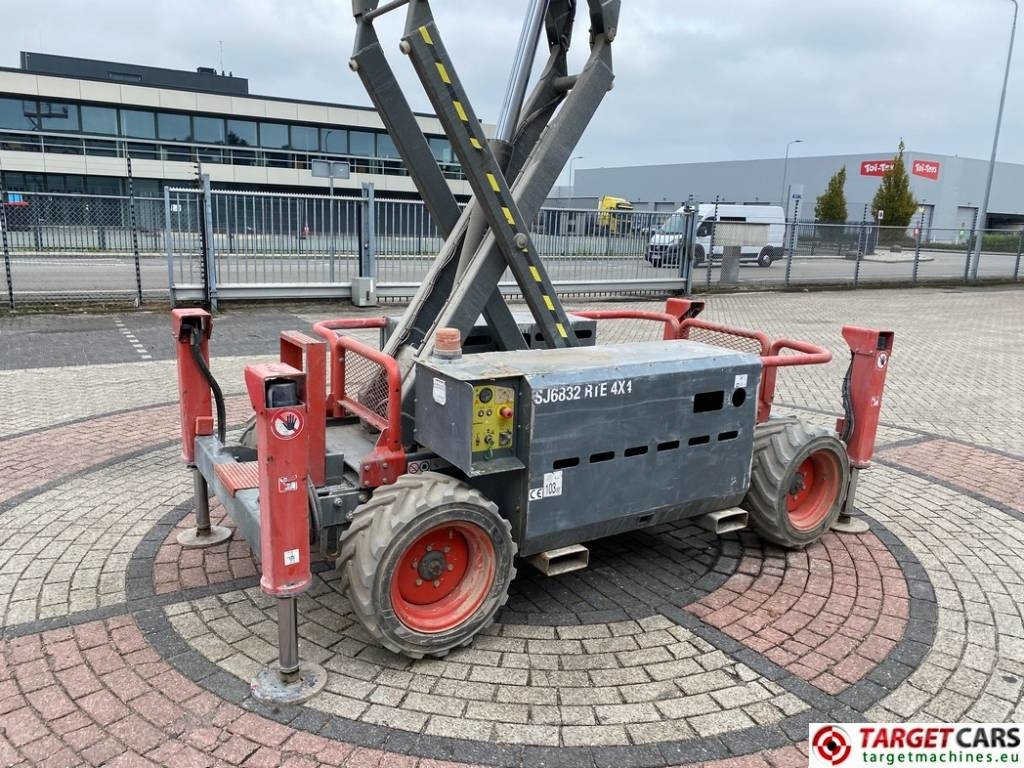 Platforma foarfeca SkyJack SJ6832 RTE Electric 4x4 Scissor Work Lift 1175cm: Foto 26