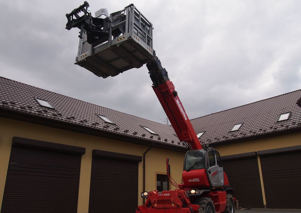 Stivuitor telescopic Ładowarka teleskopowa Manitou MRT 2150 Privilege   MANITOU ważne UDT: Foto 6