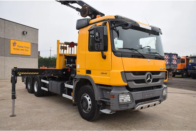 Camion cu macara Mercedes-Benz Actros 2641: Foto 10