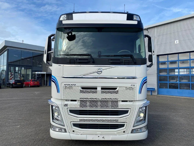 Leasing de Volvo FH4-500 / 8X2 / VEB+ / DYNAMIC STEERING / FULL-AIR / 2XLIFT+LENKACHSE / TOP CONDITION / ONLY:488030KM / AUTOMATIC / EURO-6 / 201 Volvo FH4-500 / 8X2 / VEB+ / DYNAMIC STEERING / FULL-AIR / 2XLIFT+LENKACHSE / TOP CONDITION / ONLY:488030KM / AUTOMATIC / EURO-6 / 201: Foto 12