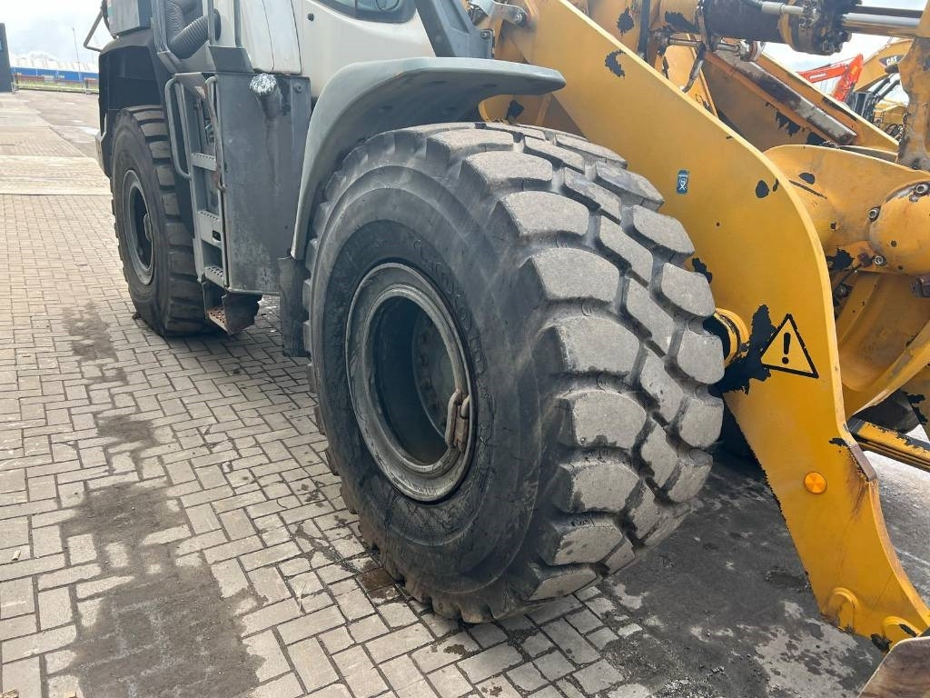 Încărcător frontal pe pneuri Liebherr L 556 X-Power: Foto 24