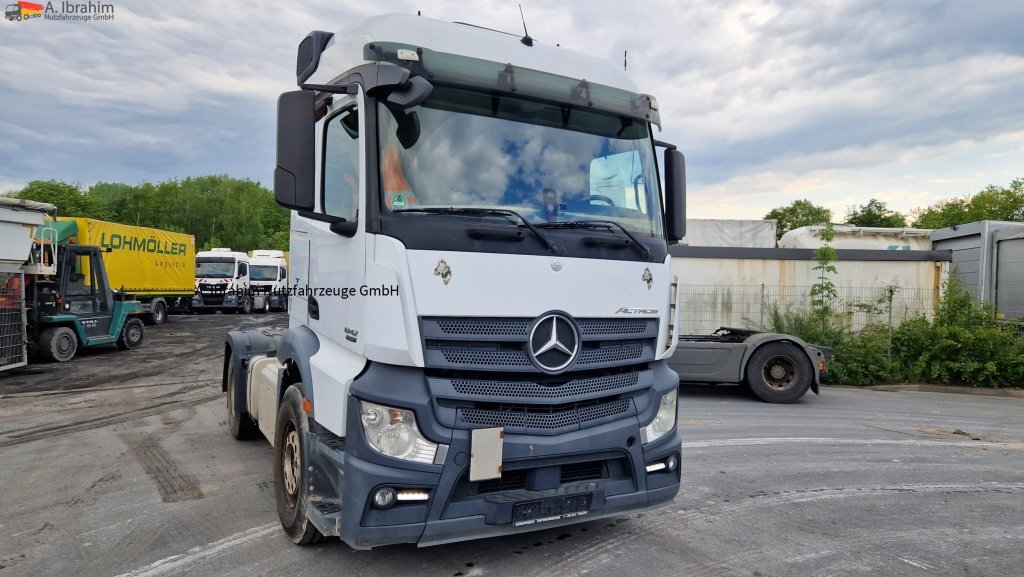 Cap tractor Mercedes-Benz DB 1842, Kipphydraulik: Foto 10