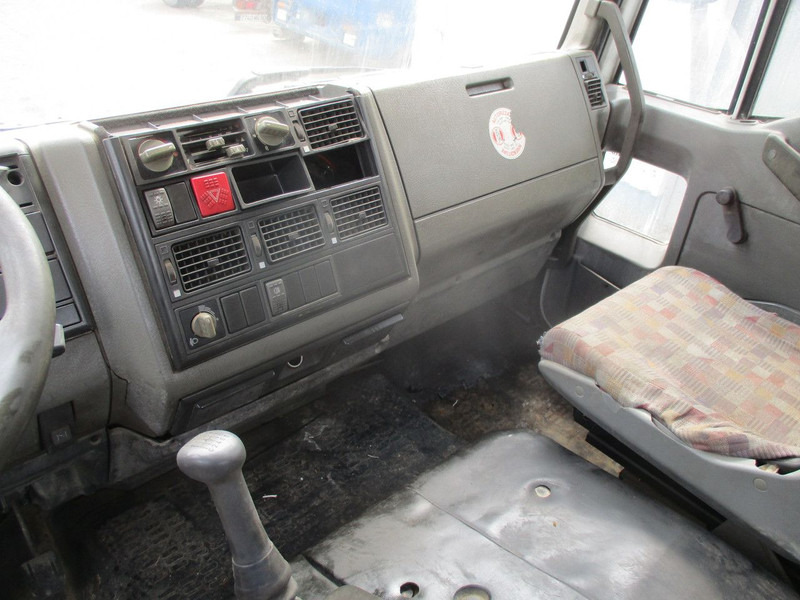 Camion şasiu Iveco Eurotakker 260 E 34 , Manual , 6x4 , Euro 2: Foto 12