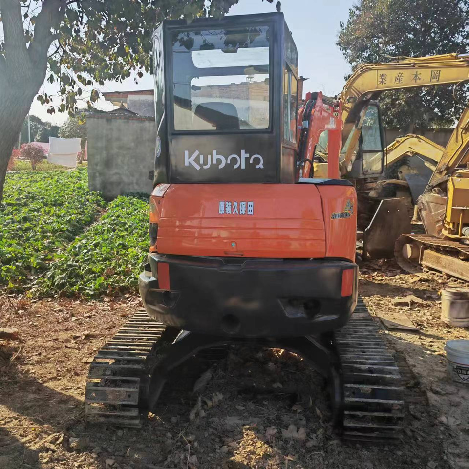 Mini excavator KUBOTA U35: Foto 8