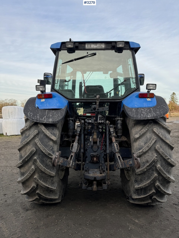 Tractor agricol 2001 New Holland TM135 w/front hydraulics: Foto 11