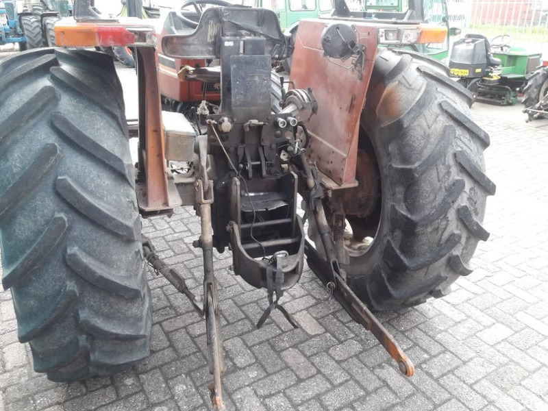 Tractor agricol Fiat 65-66 DT: Foto 11